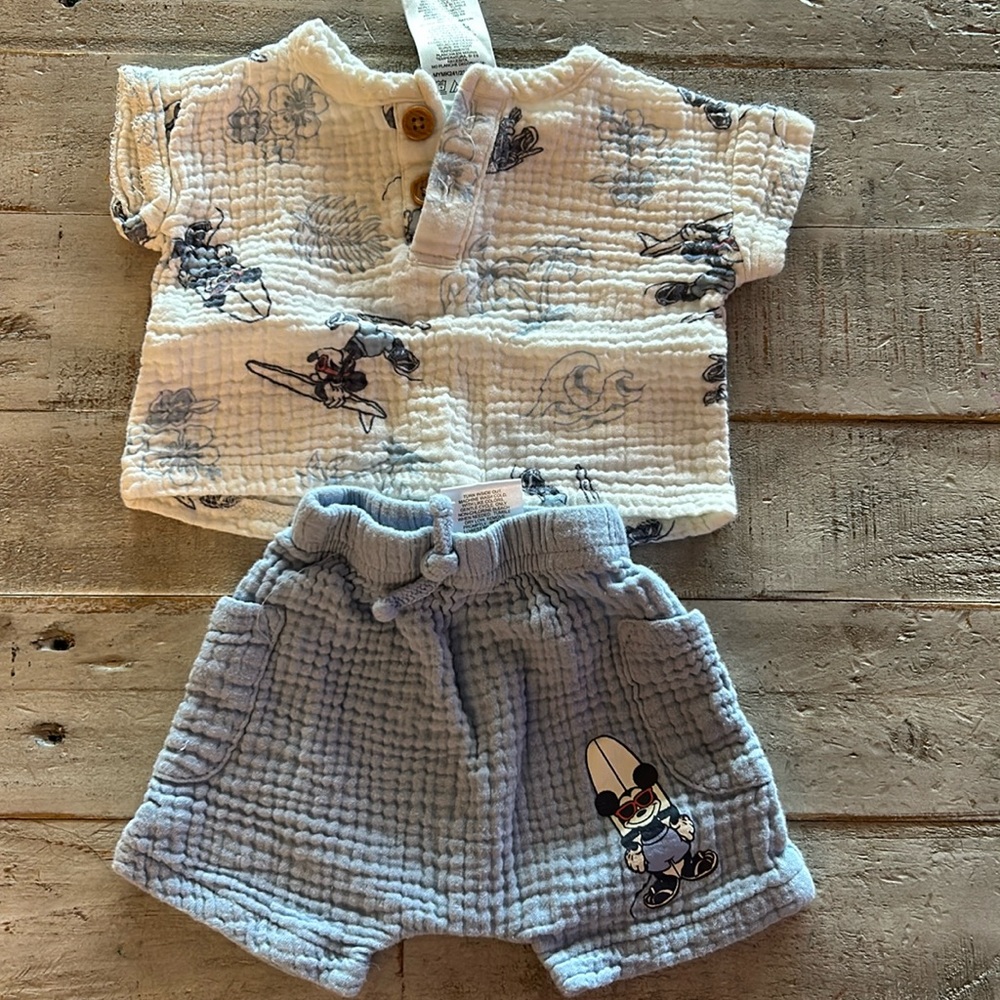 Disney short and shirt set